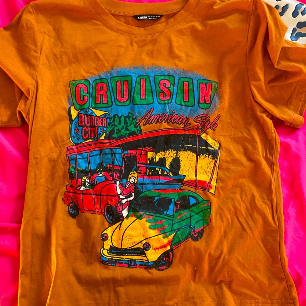 Graphic t-shirt